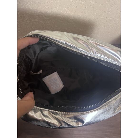 MONCLER PERFUMS New Silver Toiletry Pouch Travel Makeup Cosmetic GWP - Picture 2 of 4